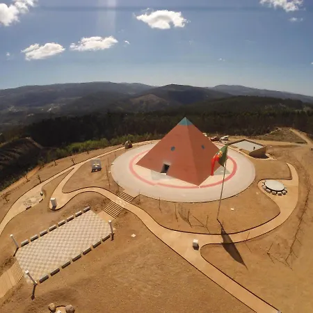 בית נופש Cellar House - Casa Do Palheiro מירנדה דו קורבו